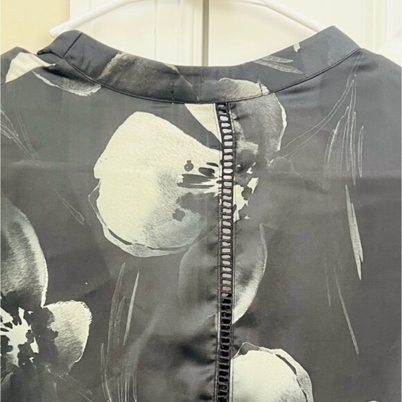 Matty M medium floral polyester blouse - Picture 2 of 5